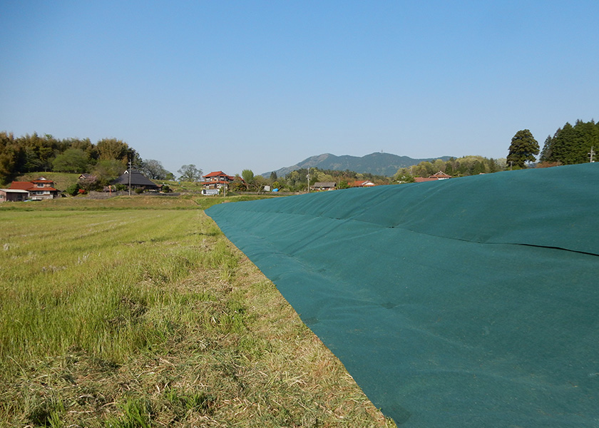 Case of grass proof cloth